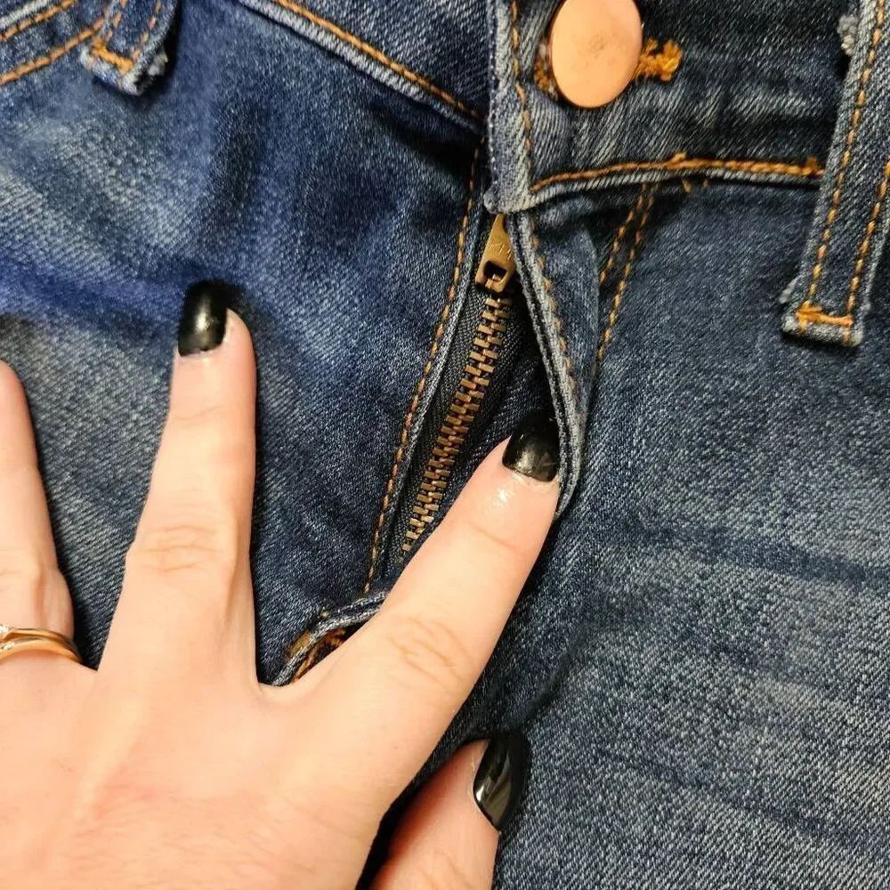 Angry Rabbit Skinny Crop Distressed Jeans - Picture 4 of 9